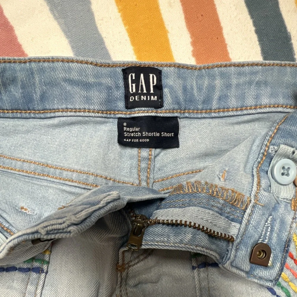 GAP Girls Size 8 Light Wash Denim Stretch Cut-Off Shorts Rainbow Pockets 234.1